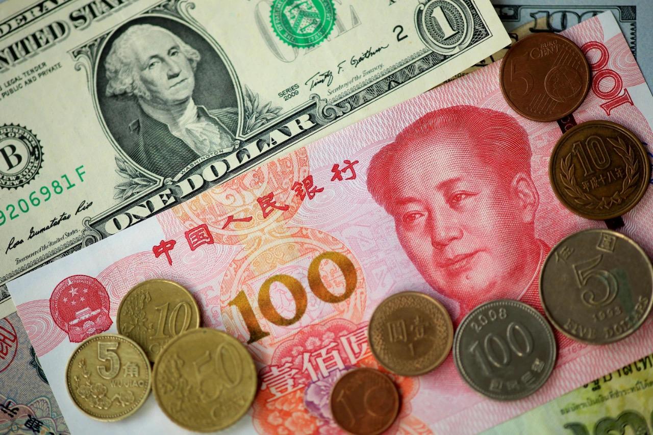 按登记注册类型城镇非私营单位就业人员平均工资